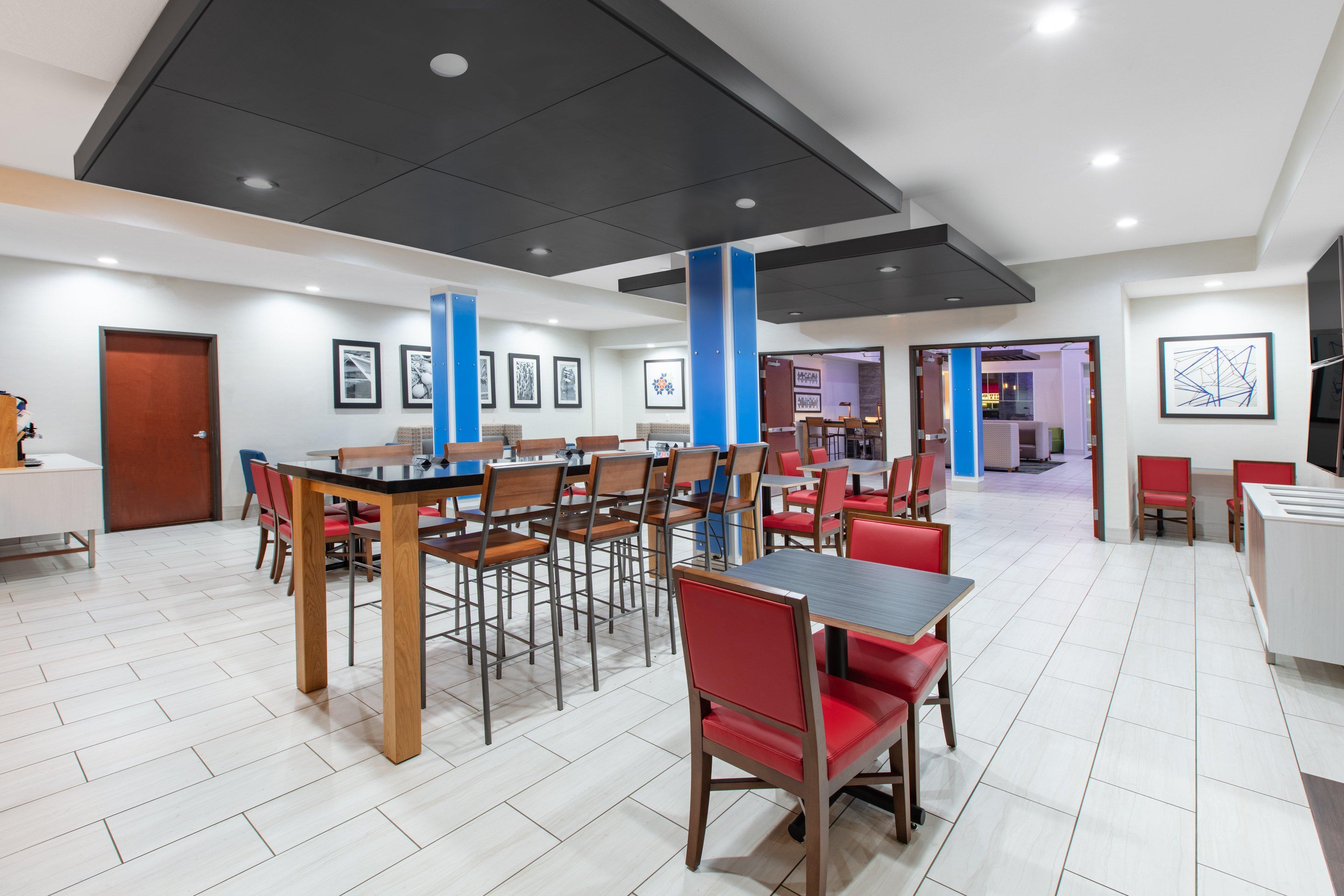 Holiday Inn Express Hotel & Suites Seaside Convention Center By Ihg Eksteriør bilde