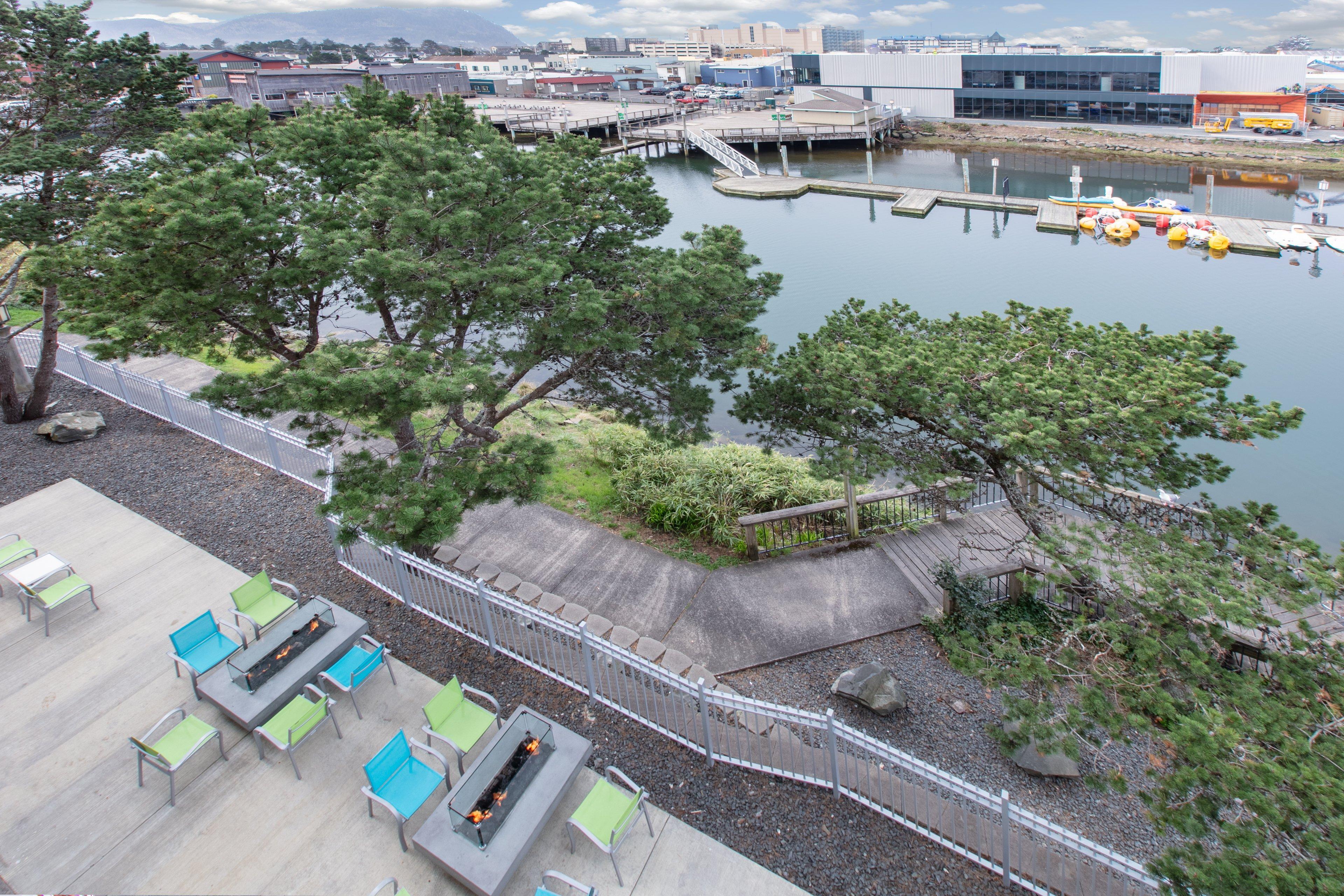 Holiday Inn Express Hotel & Suites Seaside Convention Center By Ihg Eksteriør bilde