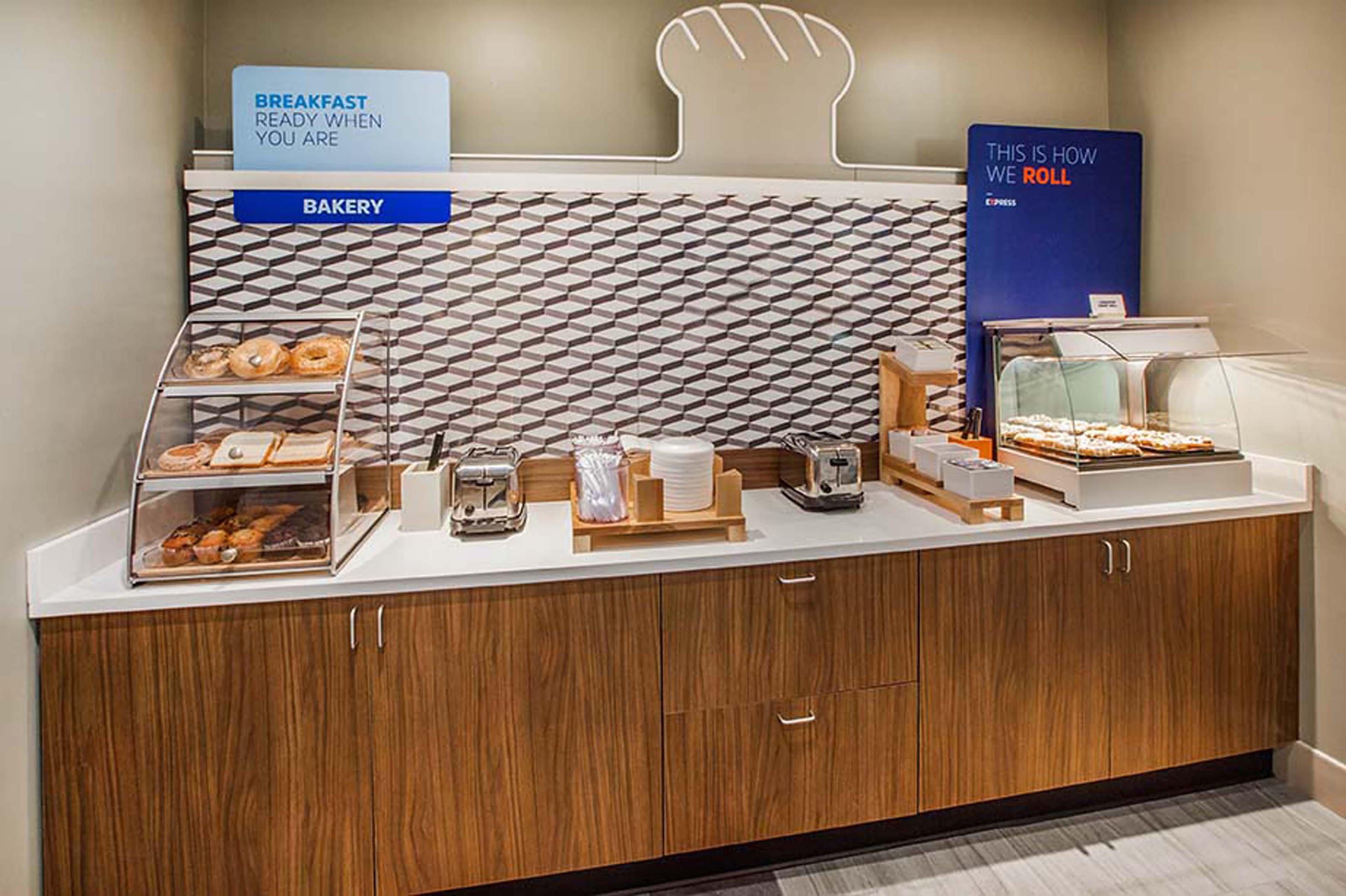 Holiday Inn Express Hotel & Suites Seaside Convention Center By Ihg Eksteriør bilde