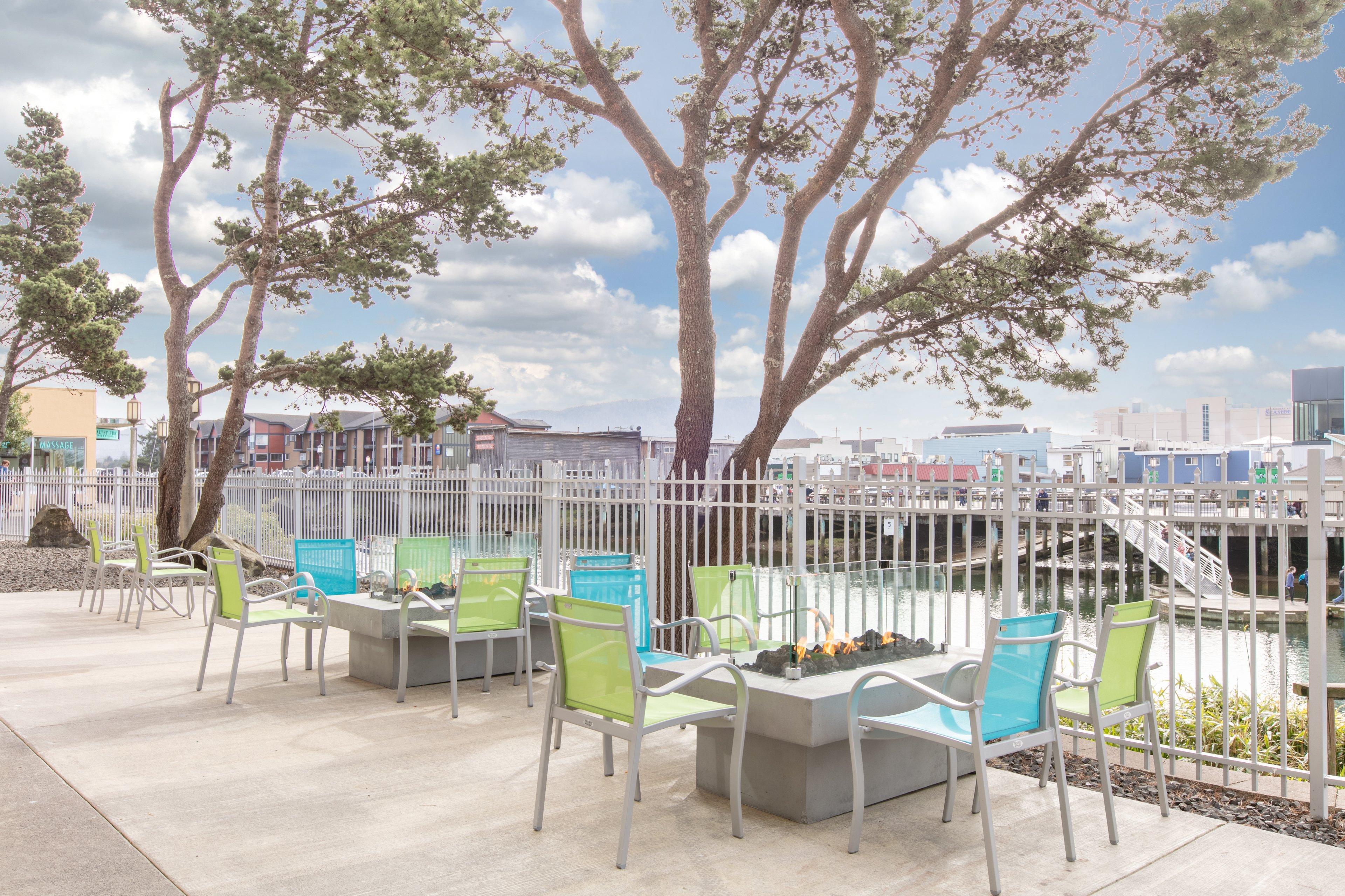 Holiday Inn Express Hotel & Suites Seaside Convention Center By Ihg Eksteriør bilde